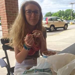 Meet your Posher, Maddie